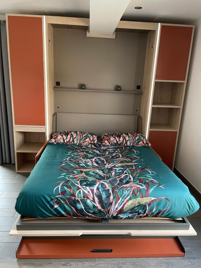 Au Charme Des Marees Apartamento Lion-sur-Mer Exterior foto