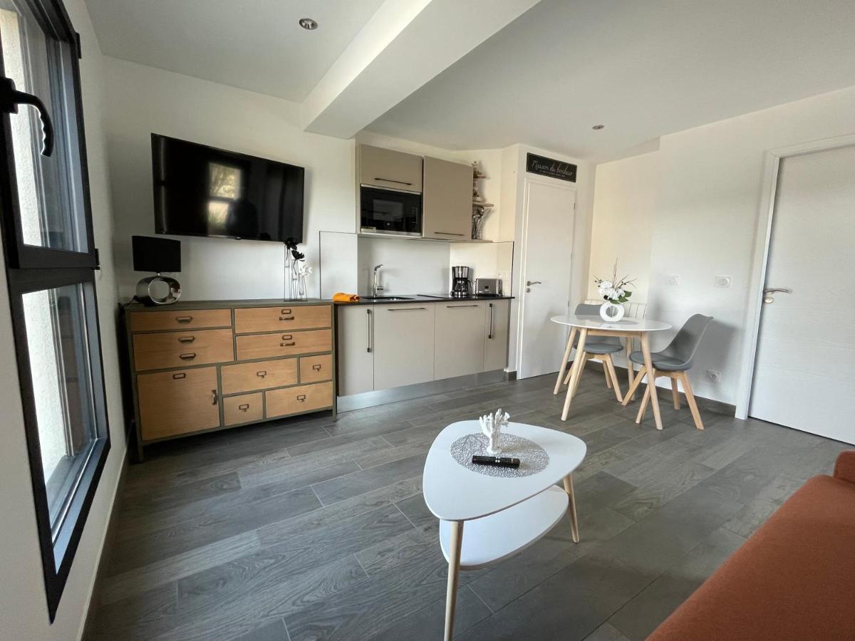 Au Charme Des Marees Apartamento Lion-sur-Mer Exterior foto