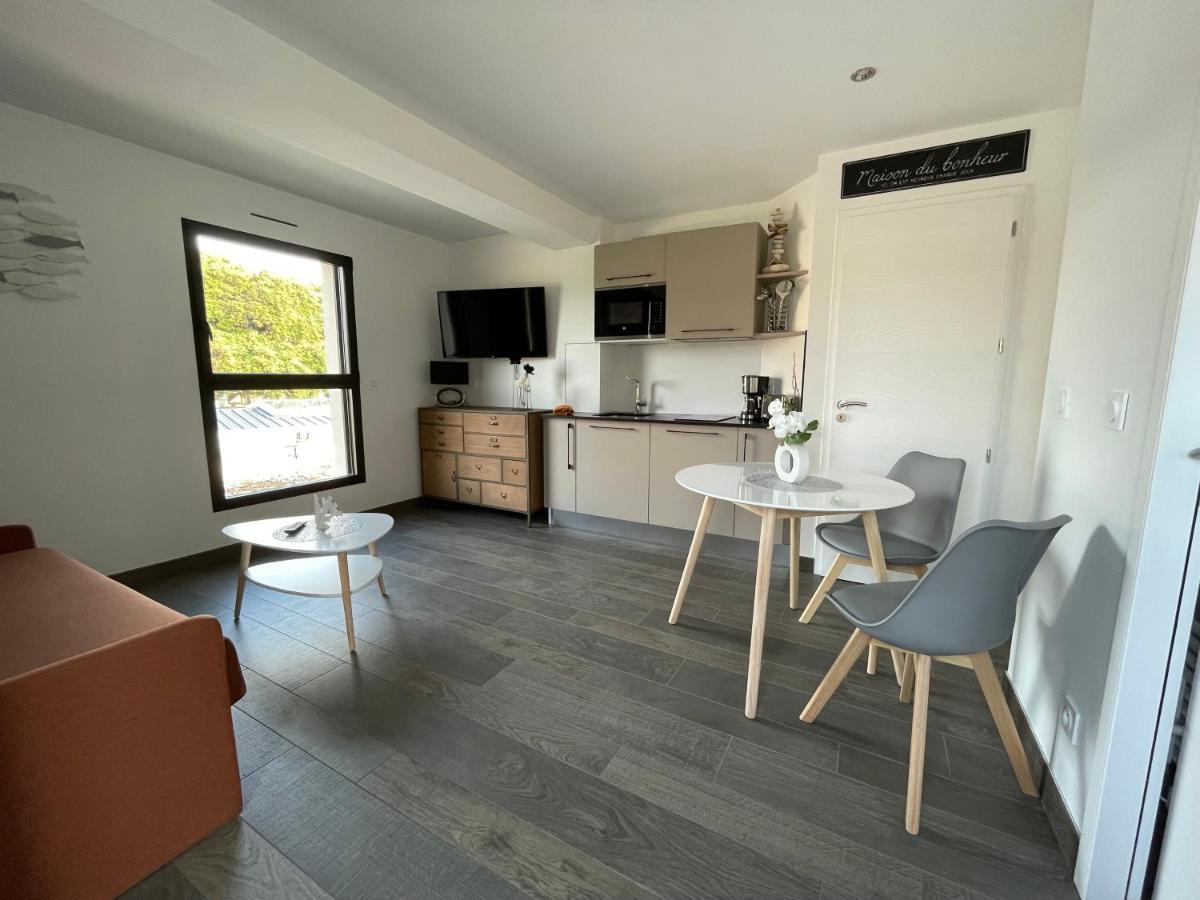 Au Charme Des Marees Apartamento Lion-sur-Mer Exterior foto